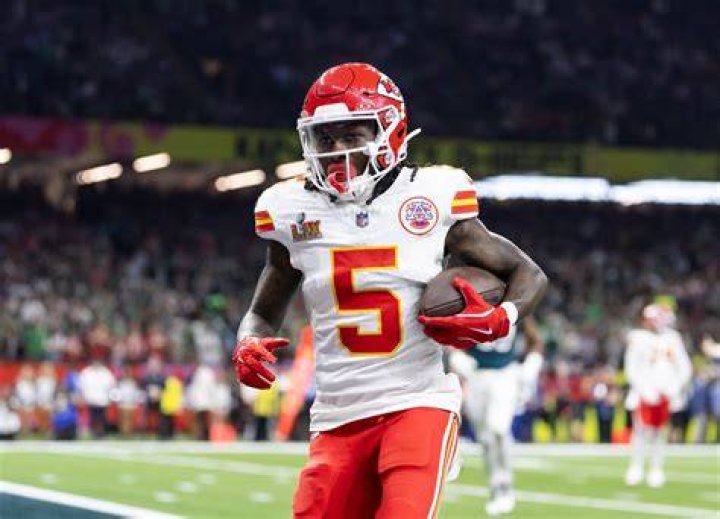 Marquise Brown (Football Player) - Age, Birthday, Bio, Facts, Family, Net Worth, Height & More