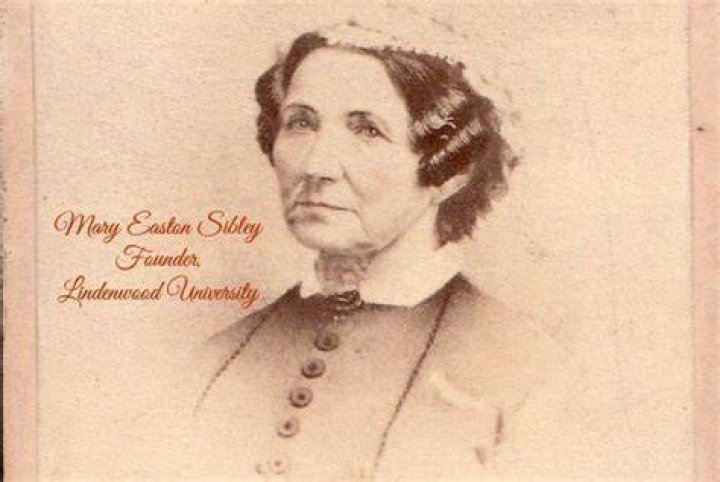 Mary Easton Sibley (Professor) - Idade, aniversário, biografia, fatos, família, patrimônio líquido, altura e muito mais