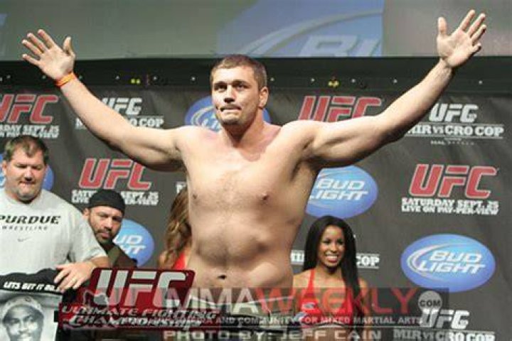 Matt Mitrione (MMA Fighter) - Age, Birthday, Bio, Facts, Family, Net Worth, Height & More