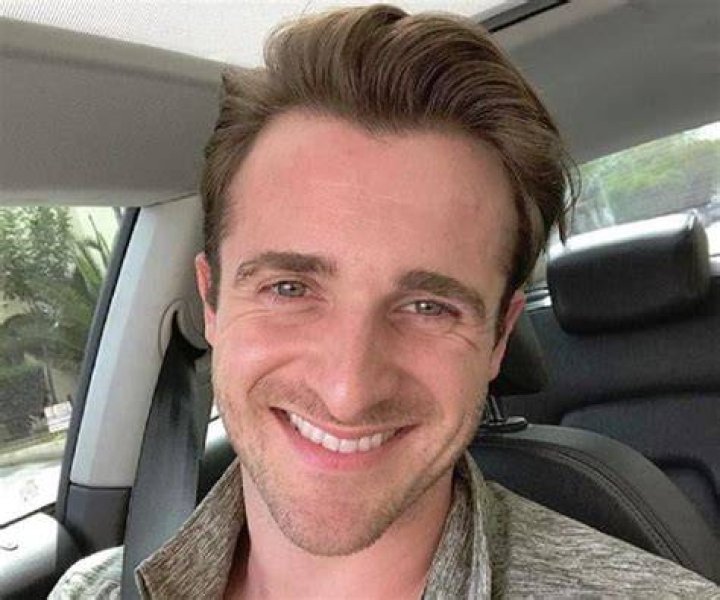 Matthew Hussey (Self-Help Author) - Age, Birthday, Bio, Facts, Family, Net Worth, Height & More