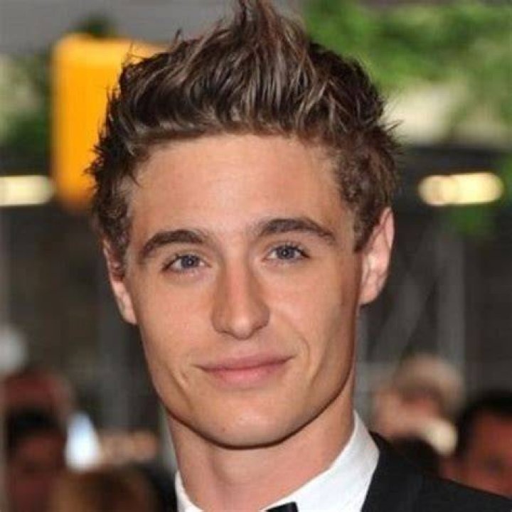 Matthew Underwood (TV Actor) - Age, Birthday, Bio, Facts, Family, Net Worth, Height & More