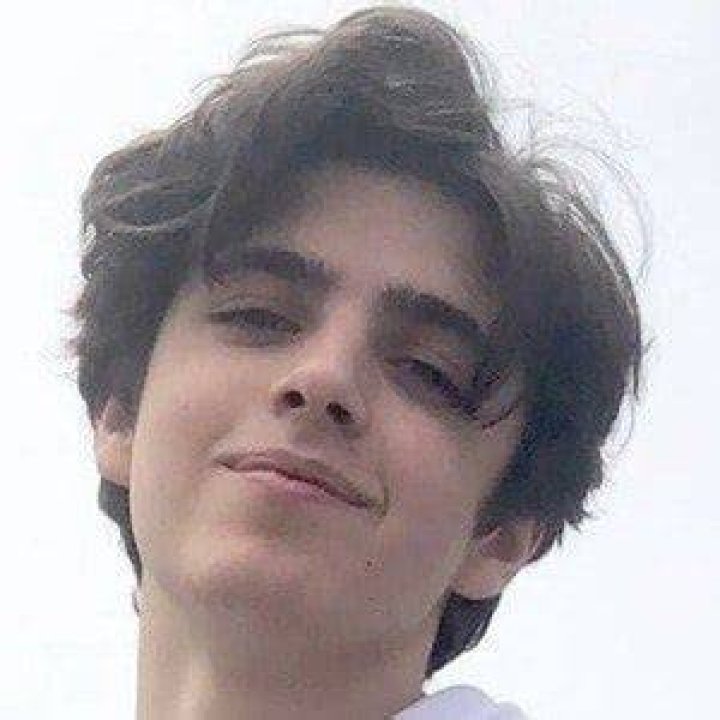 Max Baeza (TikTok Star) - Age, Birthday, Bio, Facts, Family, Net Worth, Height & More