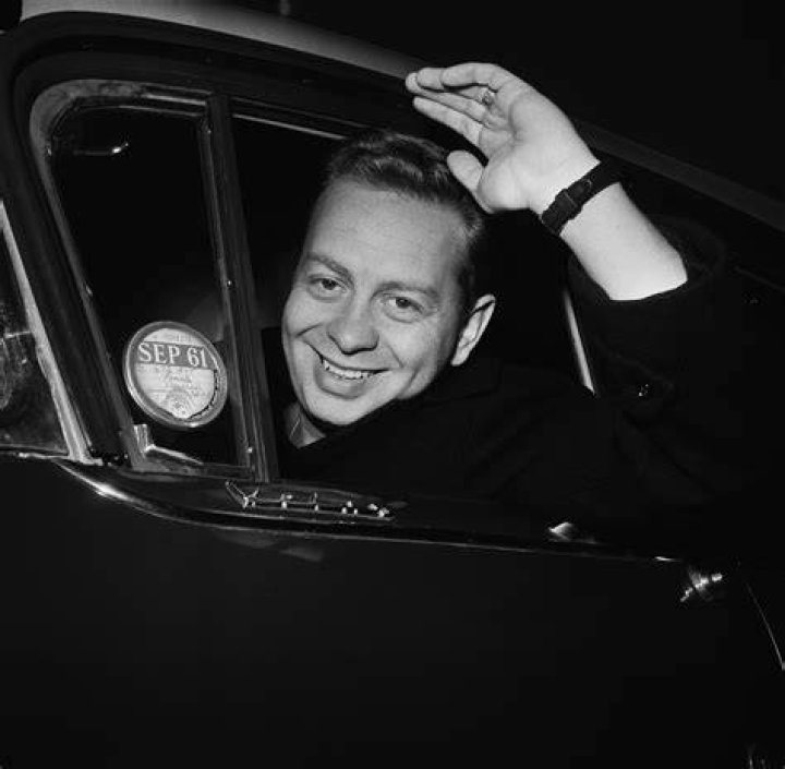 Mel Torme (Jazz Singer) - Age, Birthday, Bio, Facts, Family, Net Worth, Height & More