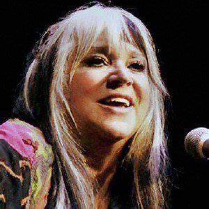 Melanie Safka (Folk Singer) - Age, Birthday, Bio, Facts, Family, Net Worth, Height & More