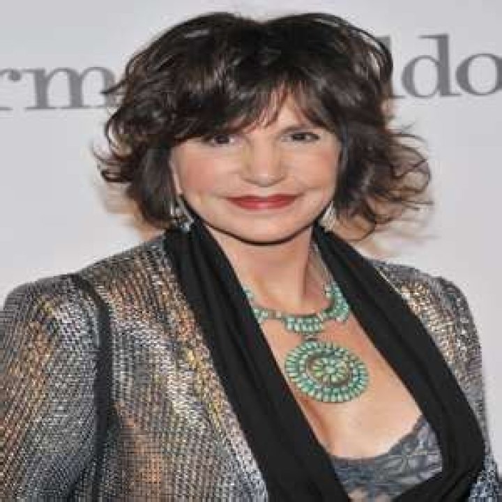 Mercedes Ruehl (TV Actress) - Age, Birthday, Bio, Facts, Family, Net Worth, Height & More