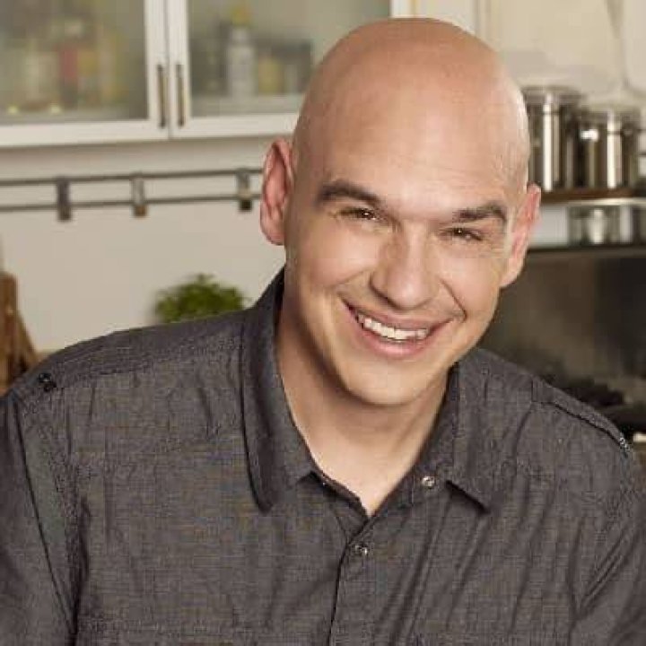 Michael Symon (Chef) - Age, Birthday, Bio, Facts, Family, Net Worth, Height & More