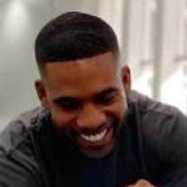 Mike Holston (Instagram Star) - Age, Birthday, Bio, Facts, Family, Net Worth, Height & More