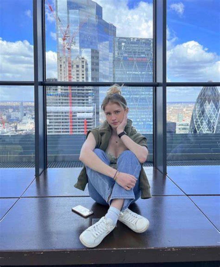 Mira.004 (TikTok Star) - Age, Birthday, Bio, Facts, Family, Net Worth, Height & More