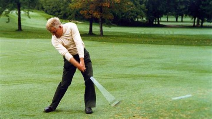 Moe Norman (Golfer) - Age, Birthday, Bio, Facts, Family, Net Worth, Height & More