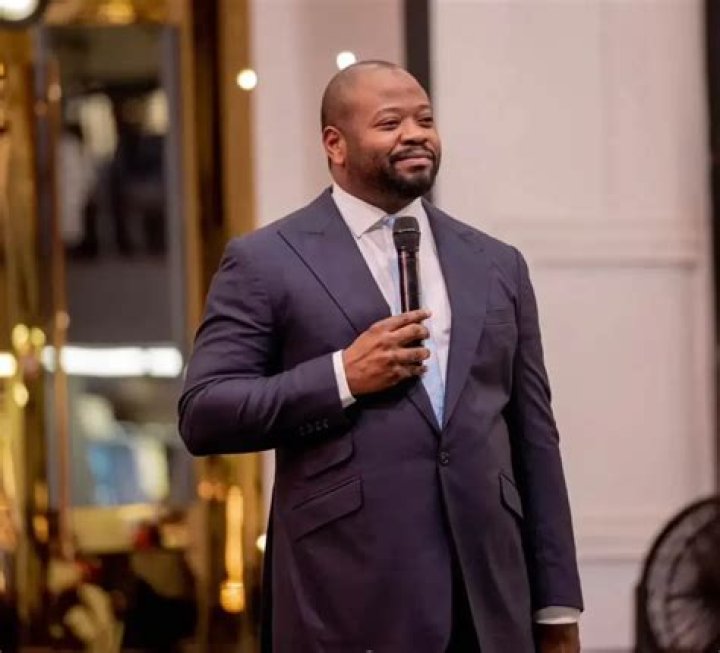 Moise Mbiye (Religious Leader) - Age, Birthday, Bio, Facts, Family, Net Worth, Height & More