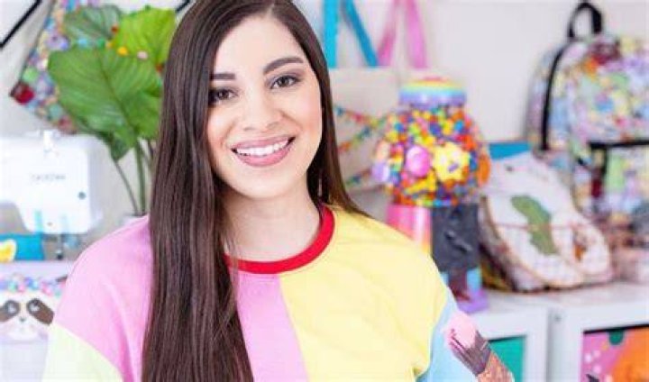 Moriah Elizabeth (YouTube Star) - Age, Birthday, Bio, Facts, Family, Net Worth, Height & More