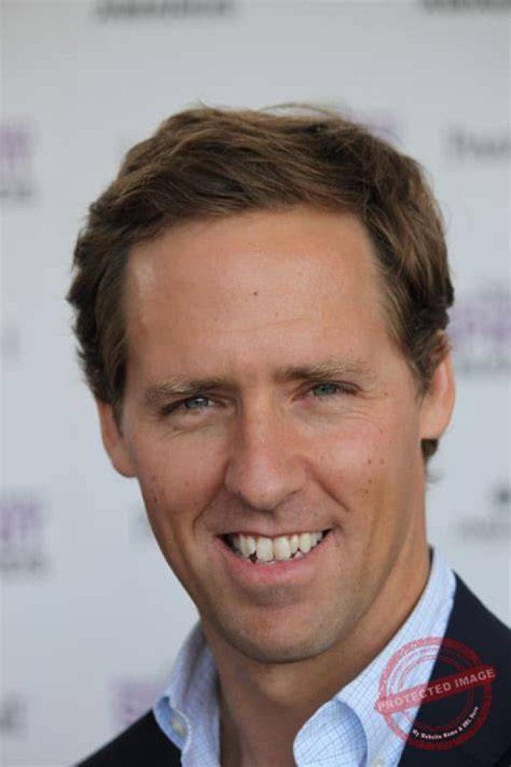 Nat Faxon (TV Actor) - Age, Birthday, Bio, Facts, Family, Net Worth, Height & More