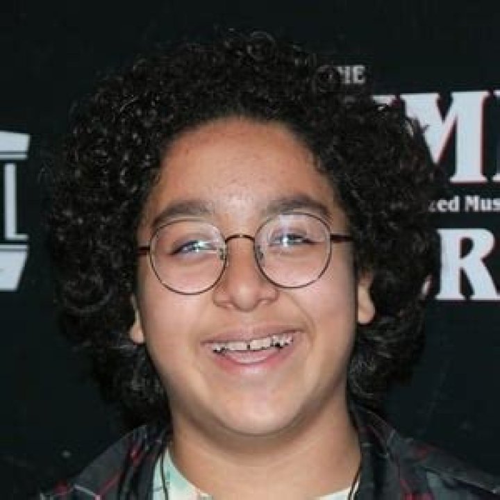 Nathan Arenas (TV Actor) - Age, Birthday, Bio, Facts, Family, Net Worth, Height & More