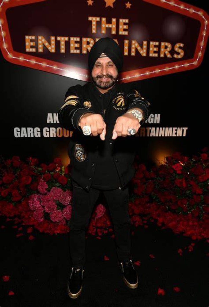 Nav Bhatia (Other) - Age, Birthday, Bio, Facts, Family, Net Worth, Height & More