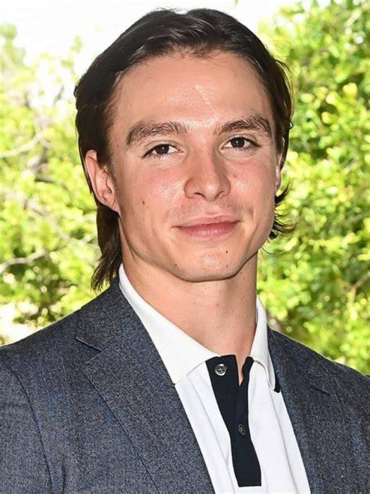 Nicholas Alexander Chavez (Soap Opera Actor) - Age, Birthday, Bio, Facts, Family, Net Worth, Height & More