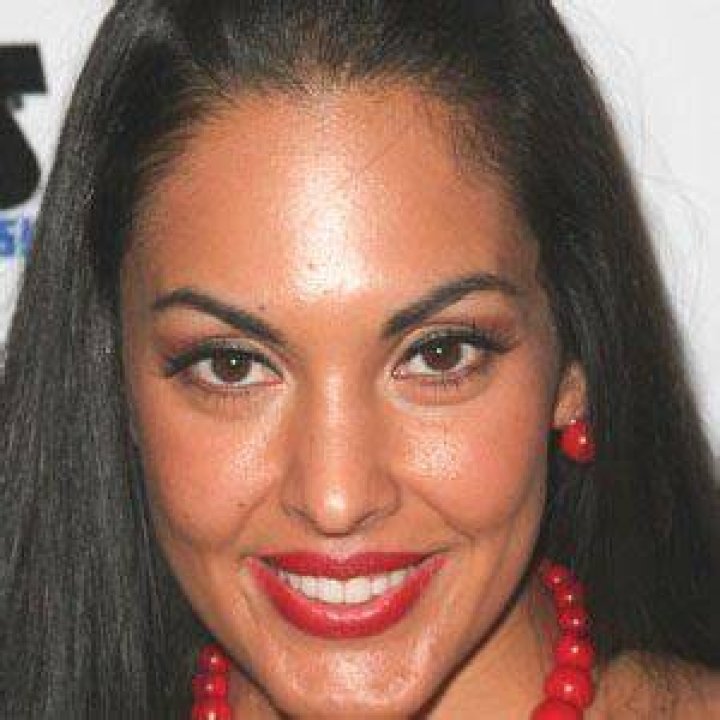 Nina Mercedez (Model) - Age, Birthday, Bio, Facts, Family, Net Worth, Height & More