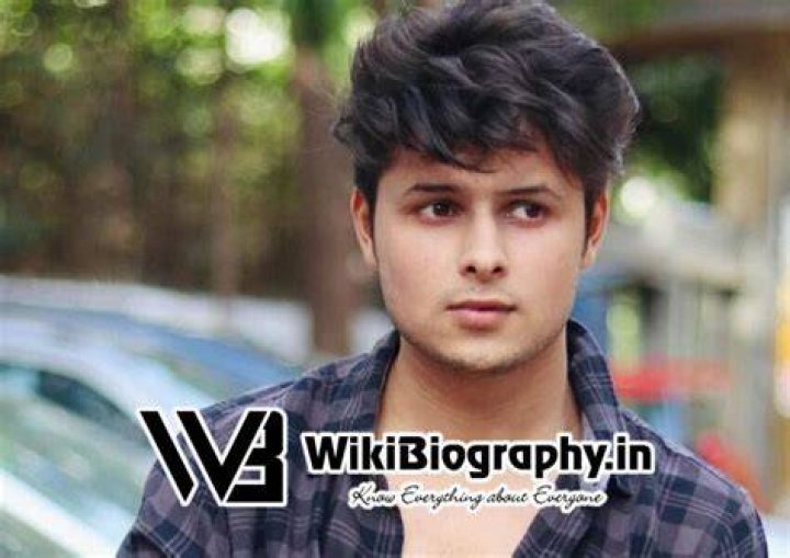 Nitish Chavan (TV Actor) - Age, Birthday, Bio, Facts, Family, Net Worth, Height & More
