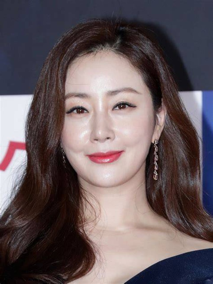 Oh Na-ra (TV Actress) - العمر ، تاريخ الميلاد ، السيرة الذاتية ، الحقائق ، الأسرة ، صافي الثروة ، الطول والمزيد