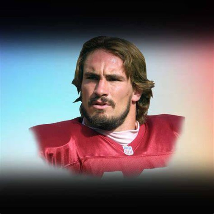 Pat Tillman (Football Player) - Age, Birthday, Bio, Facts, Family, Net Worth, Height & More
