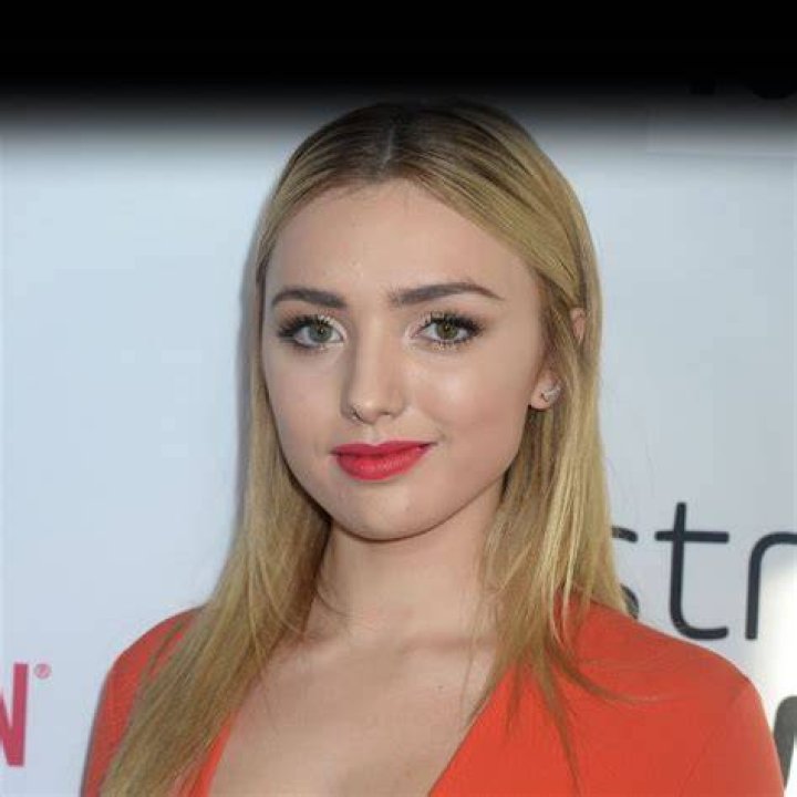 Peyton Roi List (TV Actress) - Age, Birthday, Bio, Facts, Family, Net Worth, Height & More