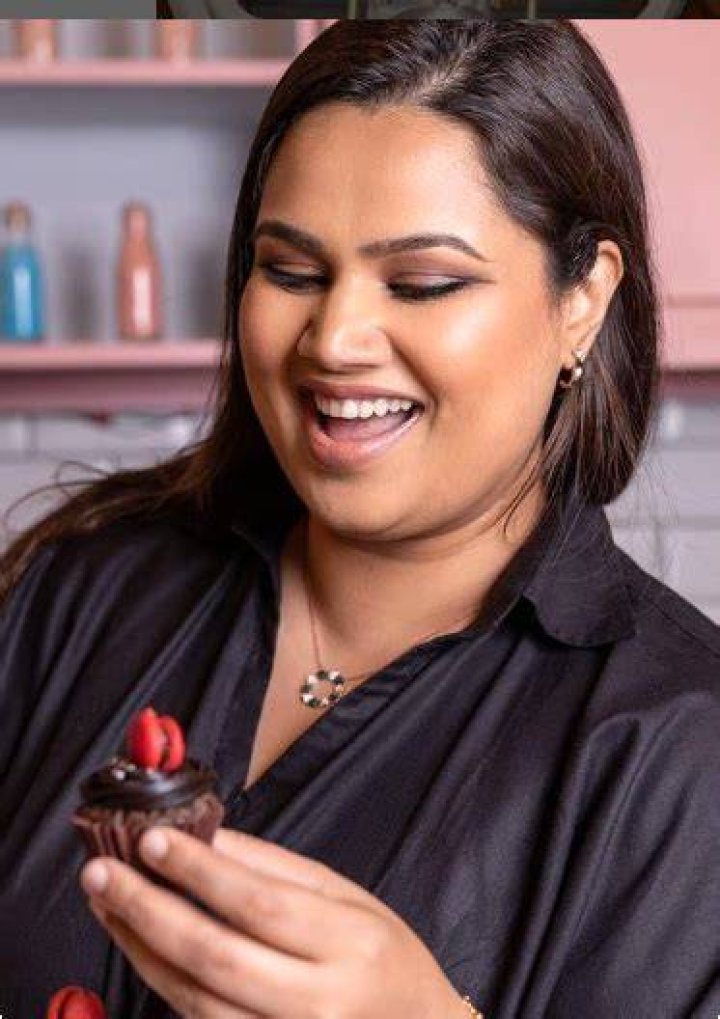Pooja Dhingra (Chef) - Age, Birthday, Bio, Facts, Family, Net Worth, Height & More