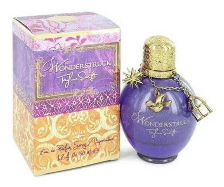 Que tipo de perfume Taylor Swift usa?
