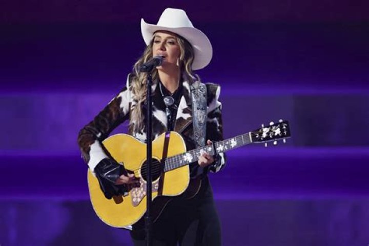 ¿Quiénes son los 10 mejores nuevos cantantes de country? – Celebrity.fm