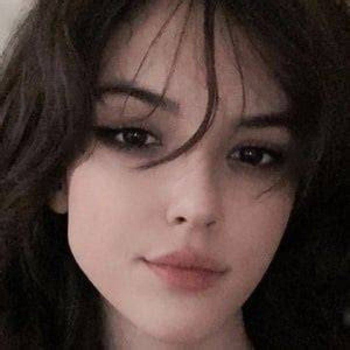 Rachel Chaleff (TikTok Star) - Age, Birthday, Bio, Facts, Family, Net Worth, Height & More