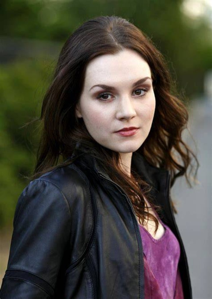 Rachel Miner (TV Actress) - Age, Birthday, Bio, Facts, Family, Net Worth, Height & More