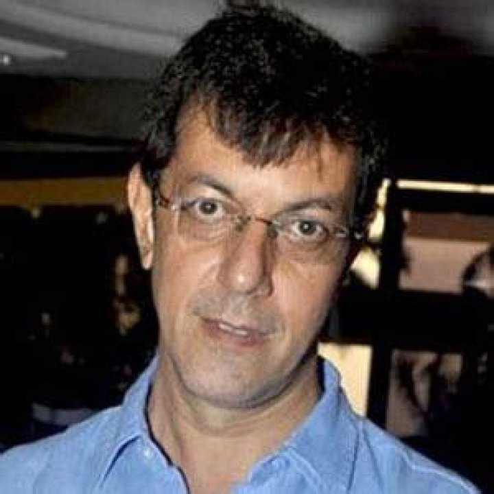 Rajat Kapoor (Screenwriter) - Age, Birthday, Bio, Facts, Family, Net Worth, Height & More