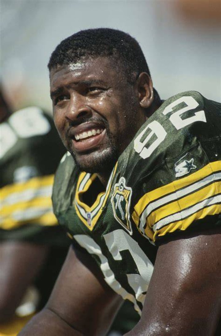 Reggie White (Football Player) - Age, Birthday, Bio, Facts, Family, Net Worth, Height & More