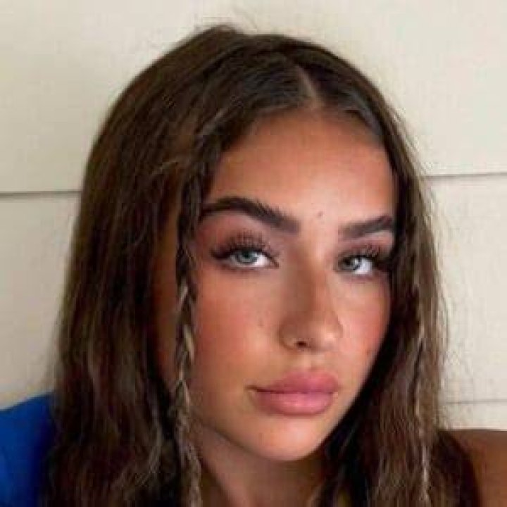 Riley Saurage (Family Member) - Age, Birthday, Bio, Facts, Family, Net Worth, Height & More
