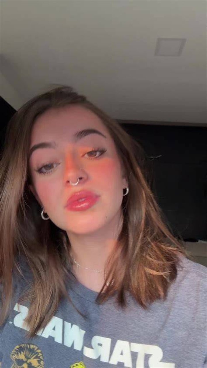 Rita Torre Solis (Estrella de TikTok) - Edad, cumpleaños, biografía, hechos, familia, patrimonio neto, altura y más