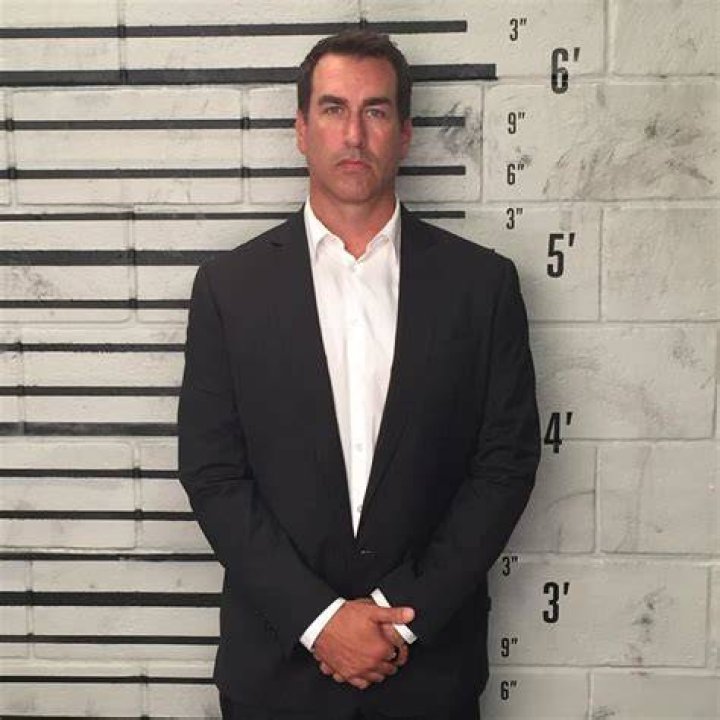 Rob Riggle (Comedian) - Age, Birthday, Bio, Facts, Family, Net Worth, Height & More