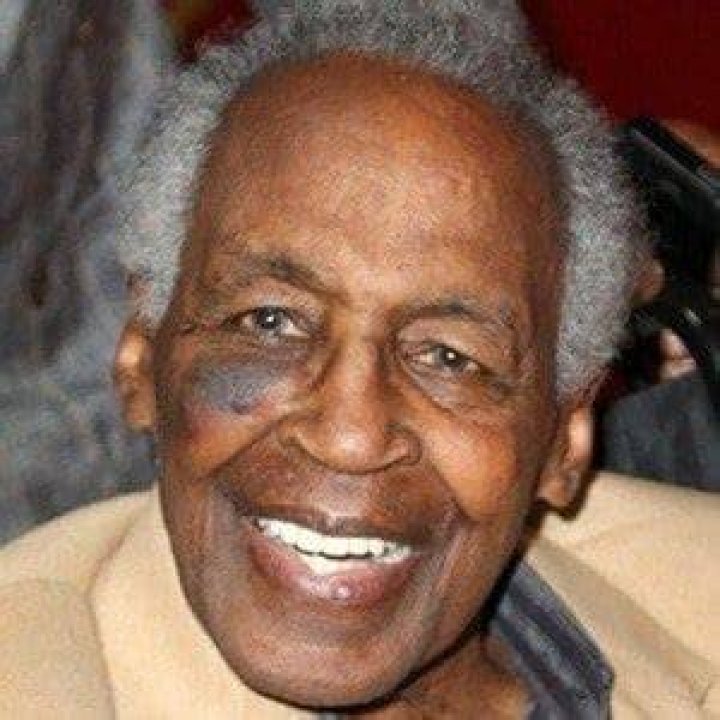Robert Guillaume (TV Actor) - Age, Birthday, Bio, Facts, Family, Net Worth, Height & More