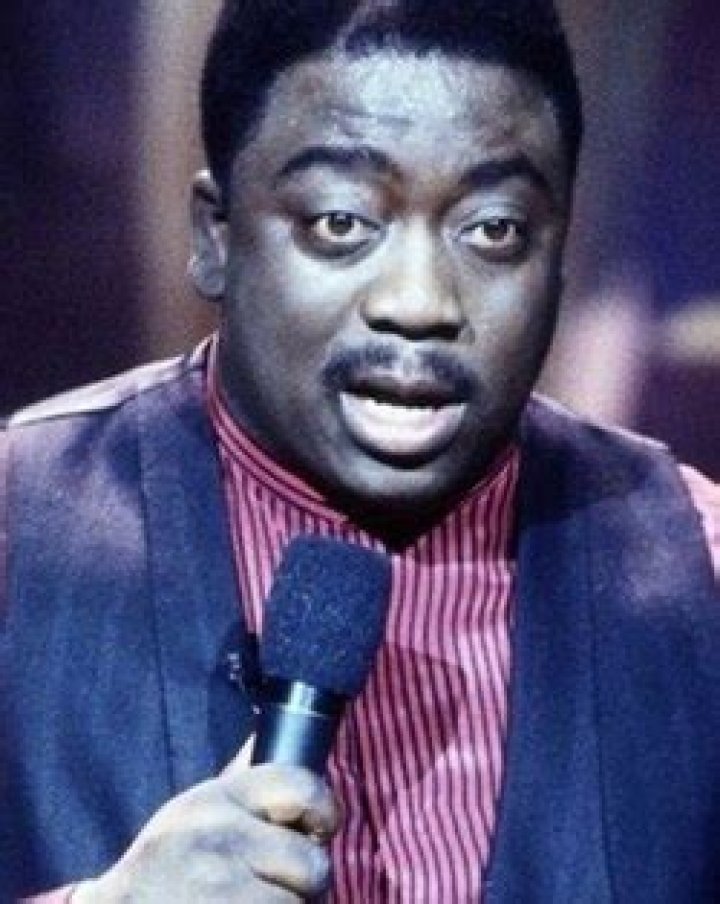 Robin Harris (Comedian) - Age, Birthday, Bio, Facts, Family, Net Worth, Height & More