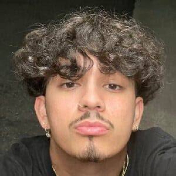 Sage Guillen (TikTok Star) - Age, Birthday, Bio, Facts, Family, Net Worth, Height & More
