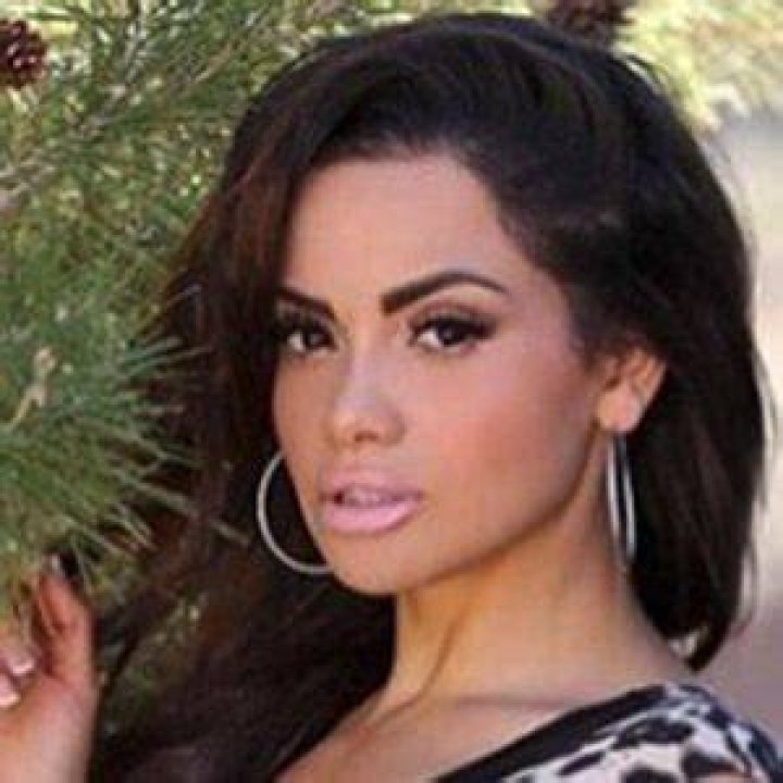 Samantha Sepúlveda (Instagram Star) - Age, Birthday, Bio, Facts, Family, Net Worth, Height & More