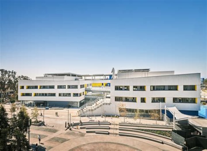 Santa Monica High School