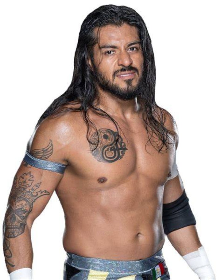 Santos Escobar (Wrestler) - Age, Birthday, Bio, Facts, Family, Net Worth, Height & More