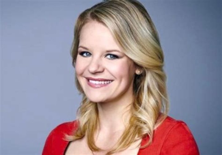 Sara Murray (Journalist) - Age, Birthday, Bio, Facts, Family, Net Worth, Height & More