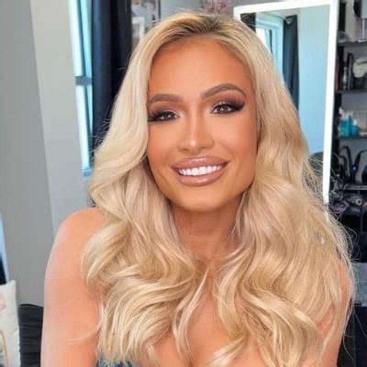 Scarlett Bordeaux (Wrestler) - Age, Birthday, Bio, Facts, Family, Net Worth, Height & More