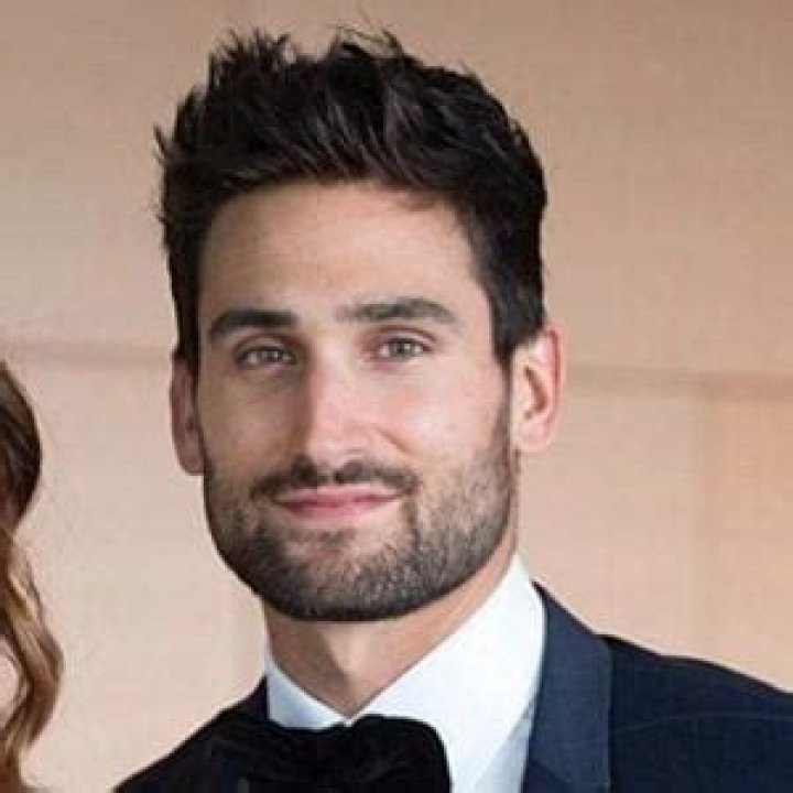 Scott Cavalheiro (TV Actor) - Age, Birthday, Bio, Facts, Family, Net Worth, Height & More