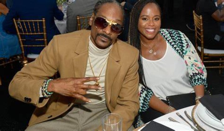 Shante Broadus (Family Member) - Age, Birthday, Bio, Facts, Family, Net Worth, Height & More