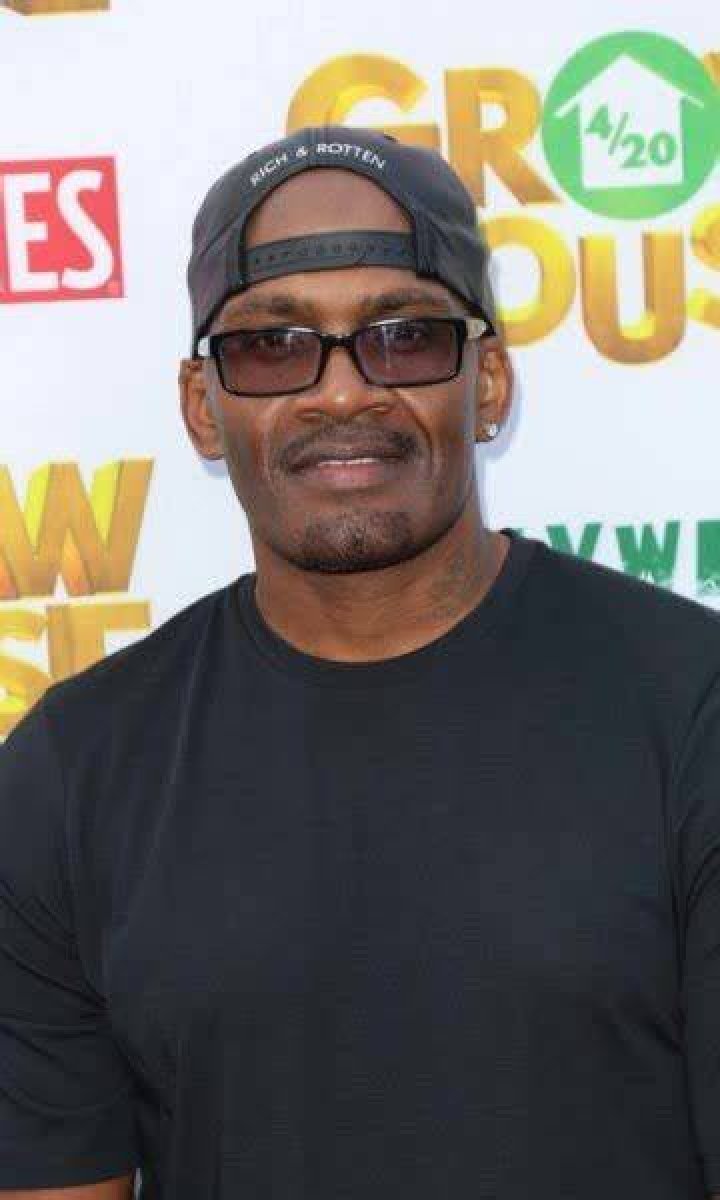 Shawn Fonteno (Voice Actor) - Age, Birthday, Bio, Facts, Family, Net Worth, Height & More