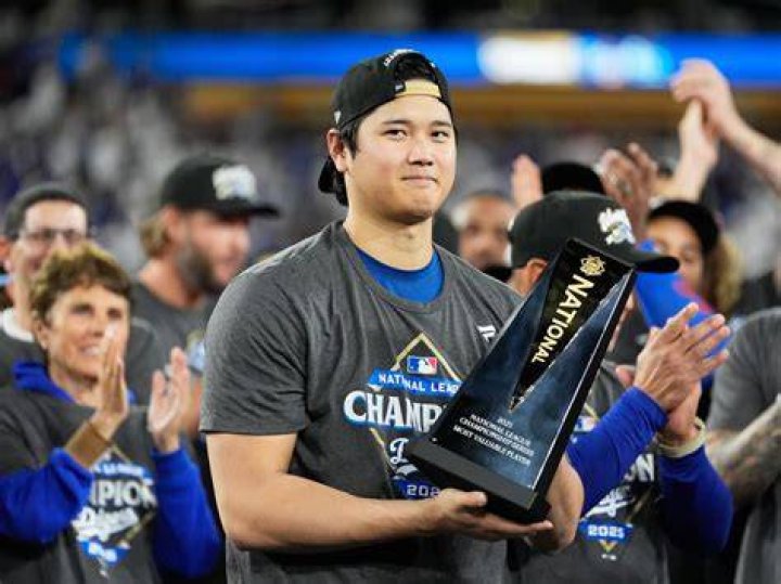 Shohei Ohtani (Jugador de Béisbol) - Edad, cumpleaños, biografía, hechos, familia, patrimonio neto, altura y más