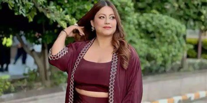 Shweta Khadka (Movie Actress) - Age, Birthday, Bio, Facts, Family, Net Worth, Height & More