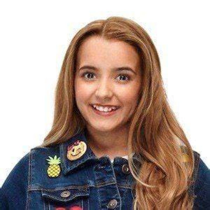 Sierra Brogmus (Pop Singer) - Age, Birthday, Bio, Facts, Family, Net Worth, Height & More