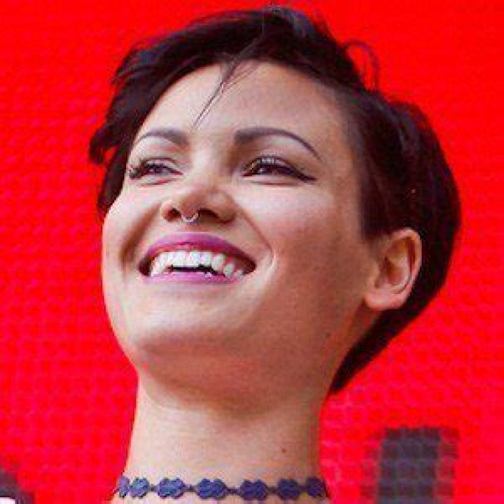 Sinead Harnett (R&B Singer) - Age, Birthday, Bio, Facts, Family, Net Worth, Height & More