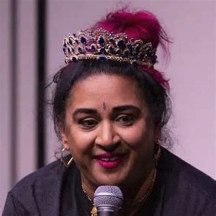 Sole (Rapper) - Age, Birthday, Bio, Facts, Family, Net Worth, Height & More